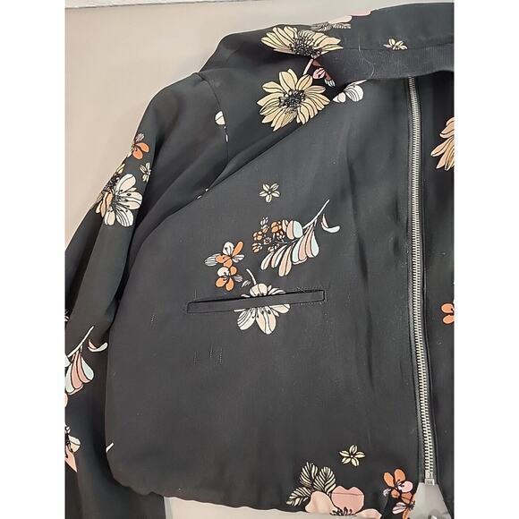 WHO WHAT‎ WEAR Floral Bomber Jacket Size Medium - Picture 7 of 7